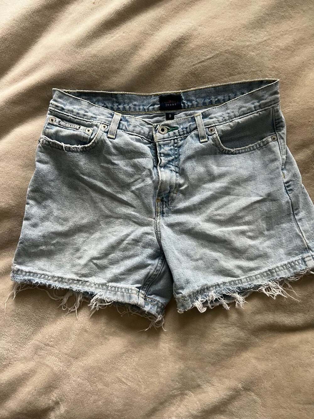 Vintage Levi's mid rise denim dad shorts